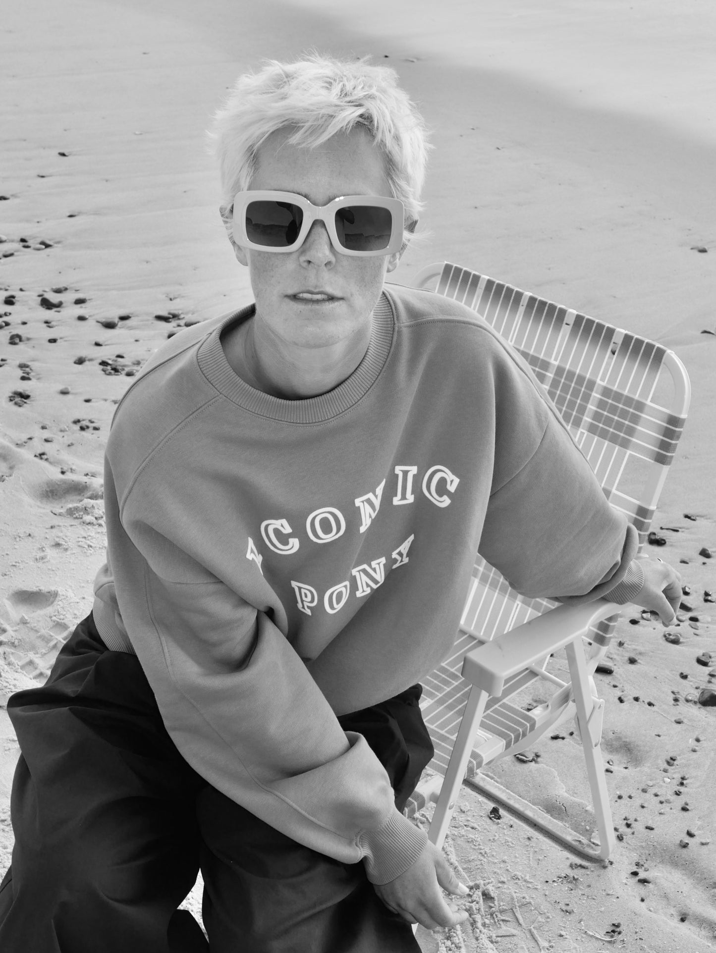 I C O N I C Sweater - sky blue