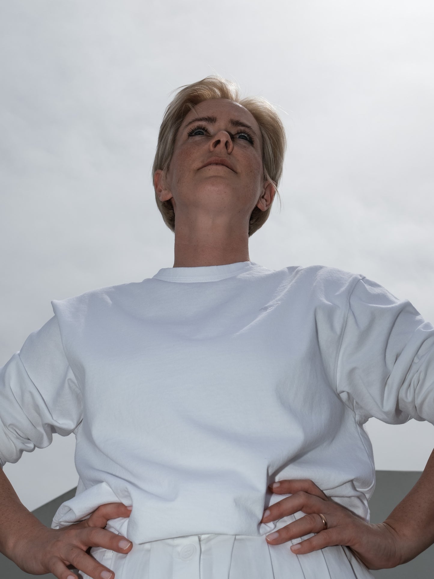 Signature Longsleeve - weiß mit Stickerei "Pony"