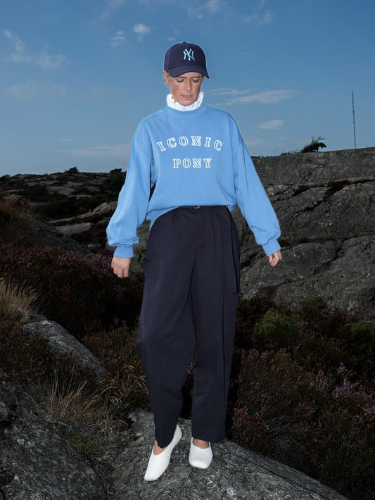 I C O N I C  Sweater - sky blue