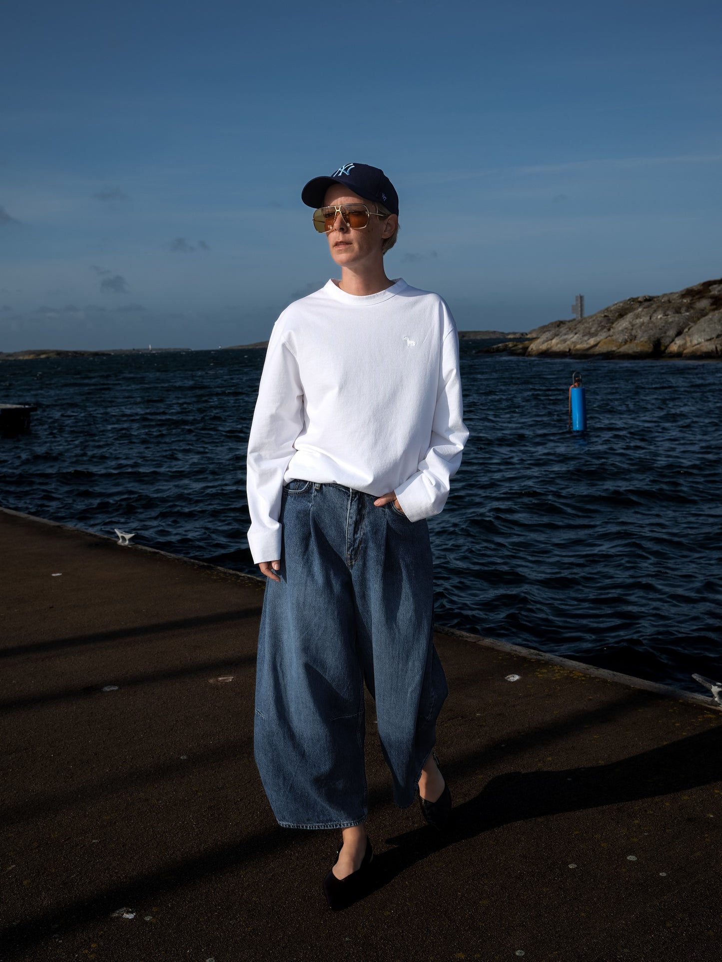 Signature Longsleeve - weiß mit Stickerei "Pony"
